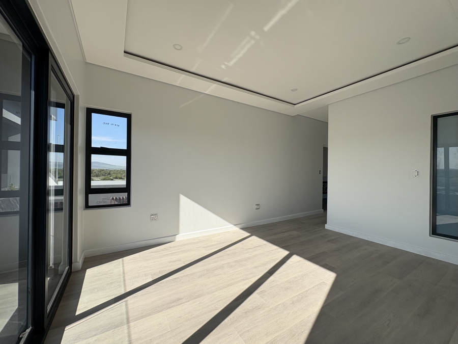 5 Bedroom Property for Sale in Sandown Western Cape